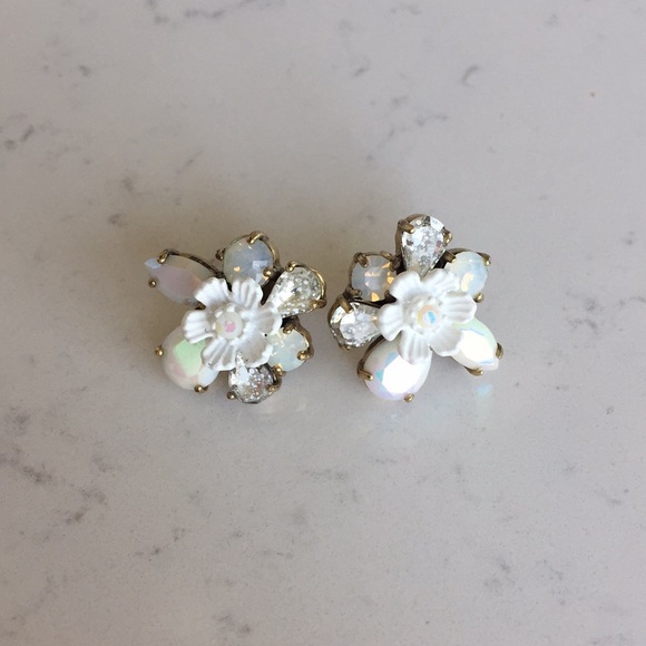 White crystal cluster studs - Picture 1 of 1